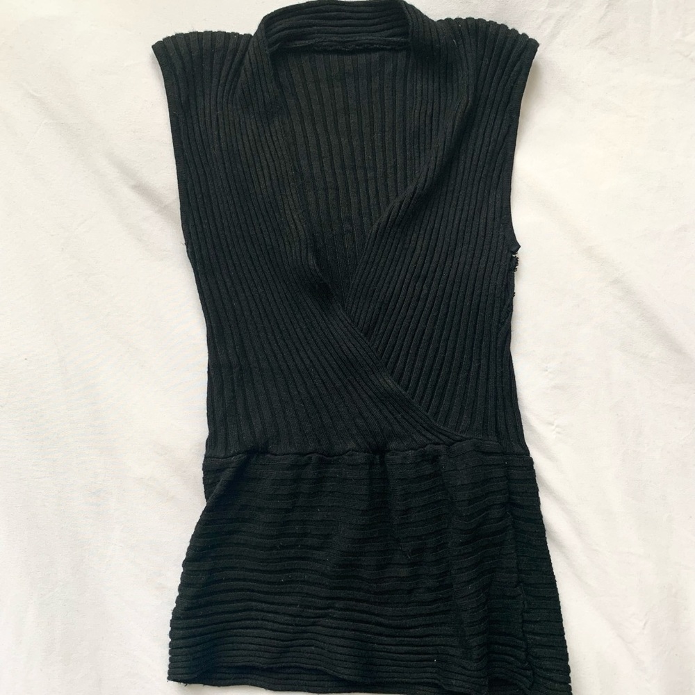 Black Fitted Vest - XS